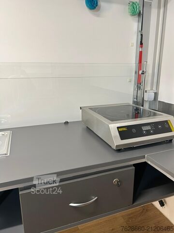 Imbissanhänger für Crepes-Verkauf  VKE 370 Kubus-Line