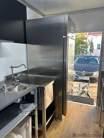 Imbissanhänger für Crepes-Verkauf  VKE 370 Kubus-Line