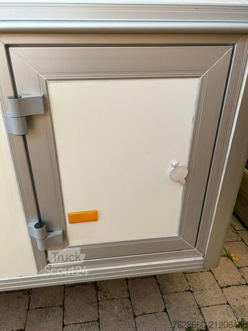 Imbissanhänger für Crepes-Verkauf  VKE 370 Kubus-Line