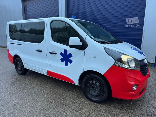 Ambulance Opel Vivaro **AMBULANCE-RETTUNGSWAGEN**