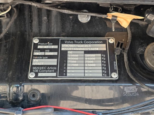 Стандартний тягач VOLVO FH 500 / Alu-Felgen / 2 Tanks / 6E