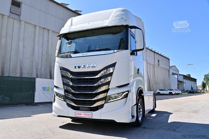 Standardní tahač Iveco 440S51T  S-Way E6 Retarder Alufelgen Navi 2Betten