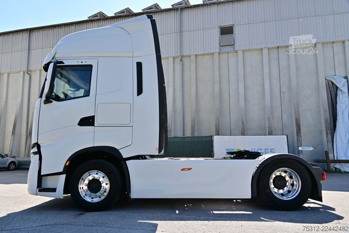Standardní tahač Iveco 440S51T  S-Way E6 Retarder Alufelgen Navi 2Betten