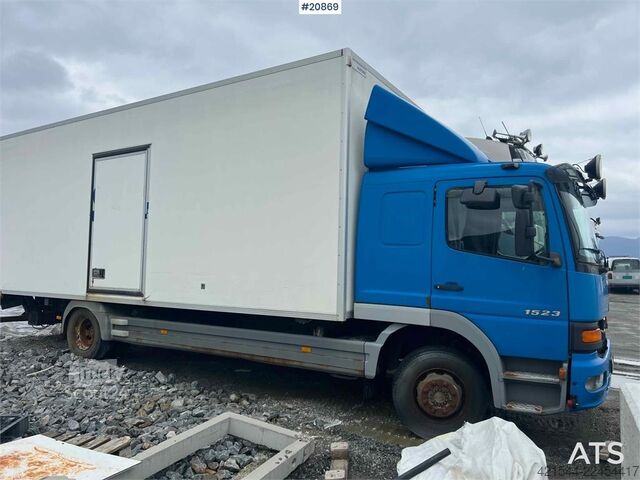 Koffert Mercedes-Benz 1523