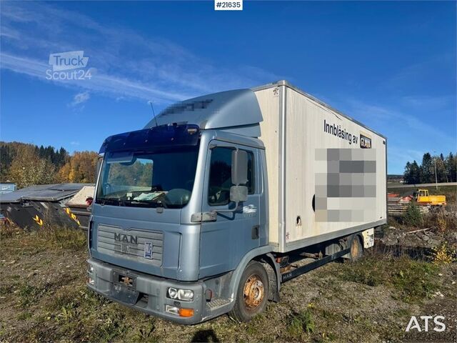 Maleta MAN TGL 8.180 4x2 Box Truck.