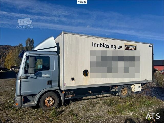 Maleta MAN TGL 8.180 4x2 Box Truck.