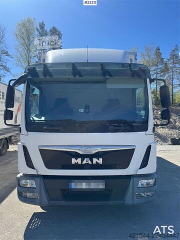 Koffer MAN TGL 8.220 4x2 box truck – 115,000 km – tail lift a