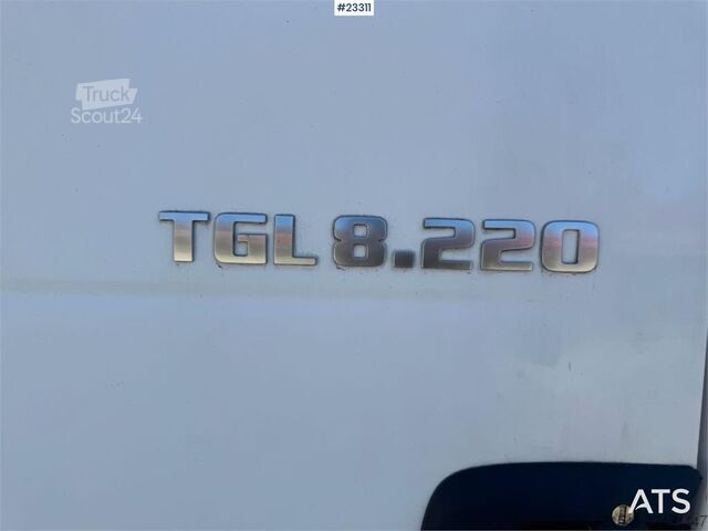 Koffer MAN TGL 8.220 4x2 box truck – 115,000 km – tail lift a