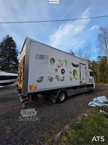 Чемодан MAN TGM 15.250 Box Truck with Refrigeration/Freezer Un