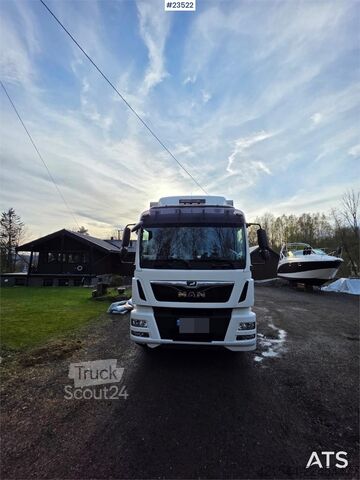 Чемодан MAN TGM 15.250 Box Truck with Refrigeration/Freezer Un