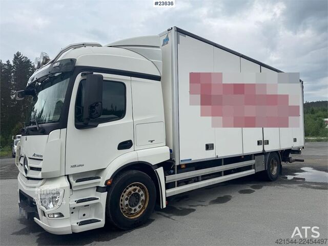 Koffert Mercedes-Benz Actros 1835 4x2 box truck - Full side opening