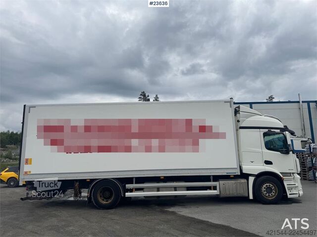 Koffert Mercedes-Benz Actros 1835 4x2 box truck - Full side opening