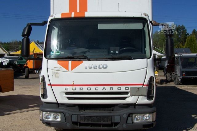 Transporter mit Koffer IVECO 80,180