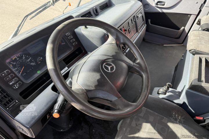 Grue montée sur camion Mercedes-Benz Econic 1828 4x2 PK16502 / Swiss-Vehicle