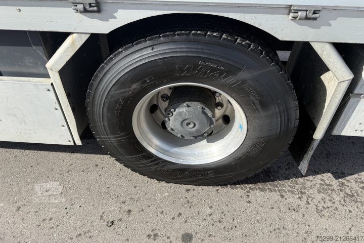 Grue montée sur camion Mercedes-Benz Econic 1828 4x2 PK16502 / Swiss-Vehicle