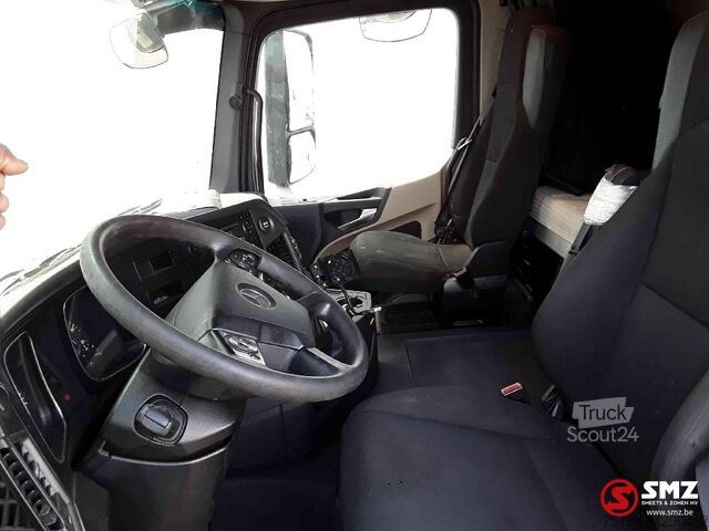 Standard tractor Mercedes Actros 1843