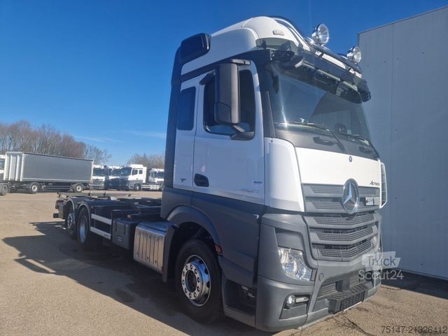 Swap body truck MERCEDES-BENZ 2540 L Actros 6x2 Fahrschule 5-Sitzer Liftachse