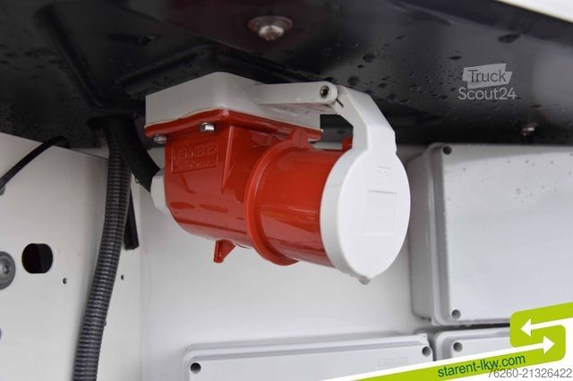 Semiremorcă frigorifică SCHMITZ CARGOBULL ThermoKing SLXi300 Doppelstock FP60 MIETE