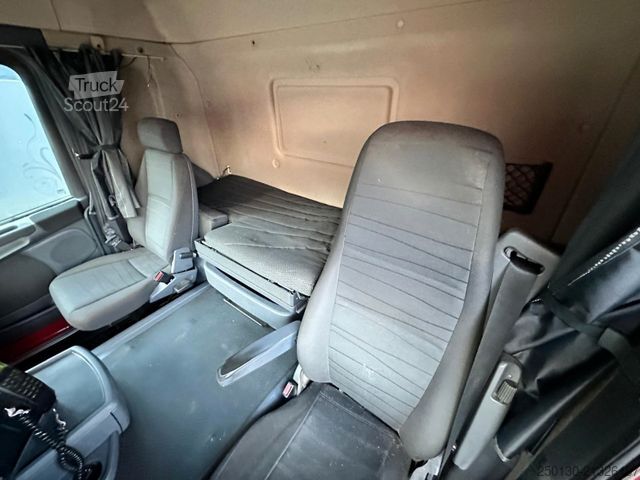 Camion pour bétail SCANIA G380 BL 4x2 1.Stock Menke-Janzen Viehw. *UNFALL*