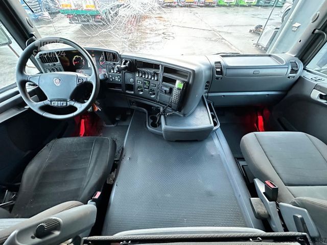 Camion pour bétail SCANIA G380 BL 4x2 1.Stock Menke-Janzen Viehw. *UNFALL*