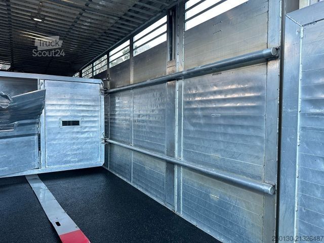 Camion pour bétail SCANIA G380 BL 4x2 1.Stock Menke-Janzen Viehw. *UNFALL*