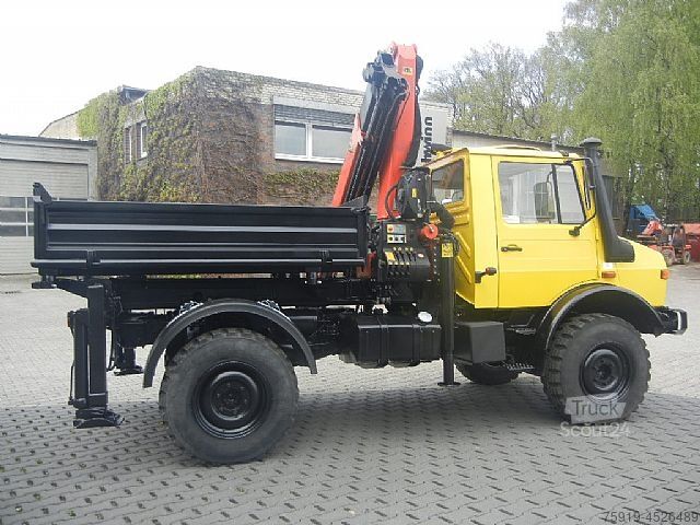 Otros Mercedes-Benz UNIMOG 1300L mit großem Kran + Funkfernsteuerung