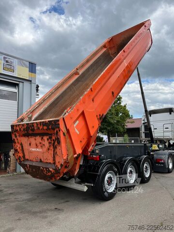 Tipper Schwarzmüller 3-Achs HARDOX SANH*24 m³*2 x LIFTACHSE!