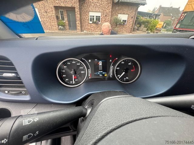 Dostavno vozilo s kesonom IVECO Daily 35 S 12 Kofferaufbau 4,2 m ERDGAS