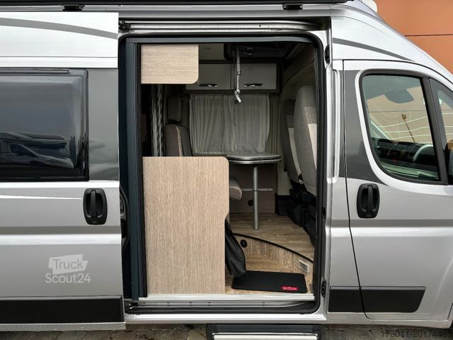 Τροχόσπιτο αυτοκινούμενο PÖSSL 2Win R Plus 165 PS Aufstelldach Markise Navi