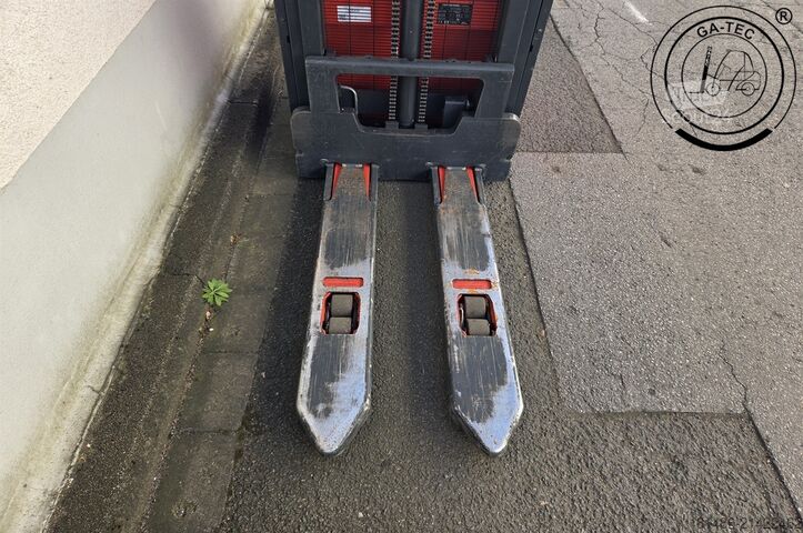 Handmatige stapelaar Linde L14