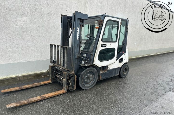 Diesel forklift Doosan D25S-5