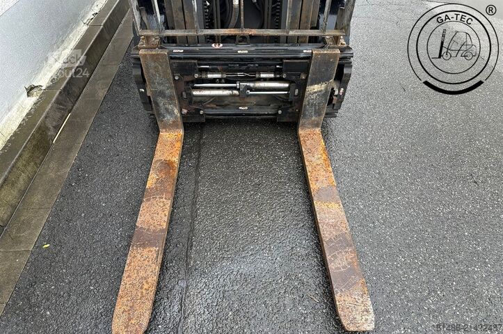 Diesel forklift Doosan D25S-5