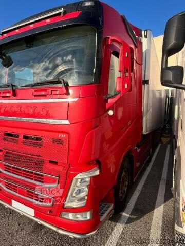 Standard dragbil Volvo FH 500