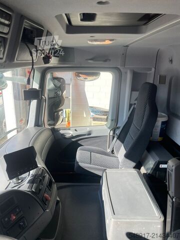 Tankvogn Mercedes-Benz 2541 Actros