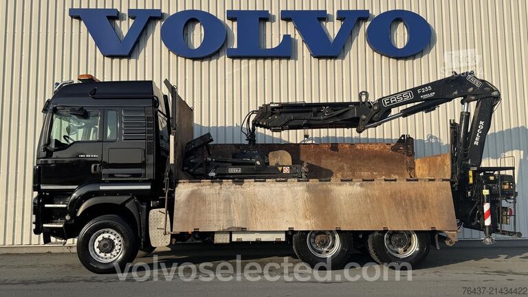 Самосвал с краном MAN TGS