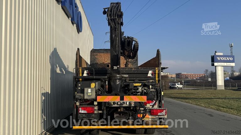 Самосвал с краном MAN TGS