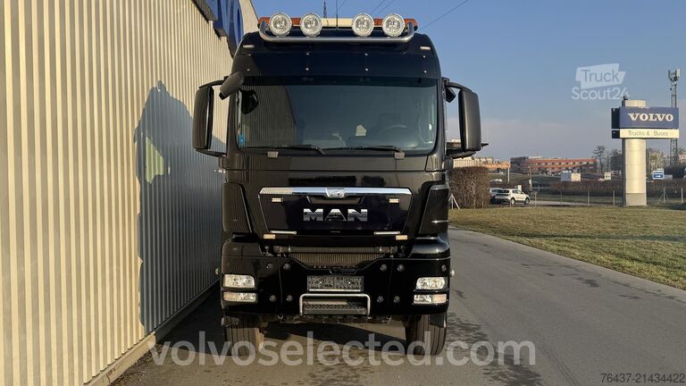 Самосвал с краном MAN TGS