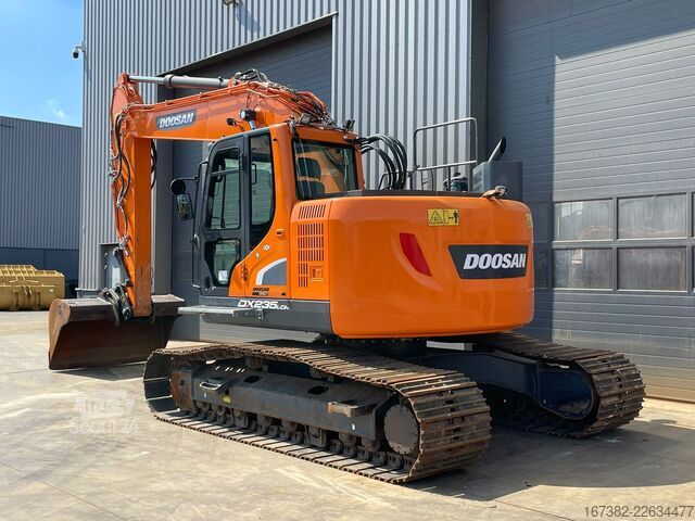 Excavator pe șenile Doosan DX235LCR-5
