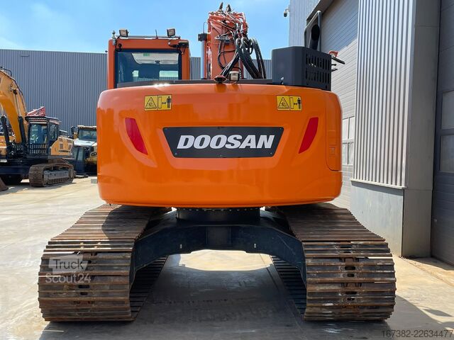 Excavator pe șenile Doosan DX235LCR-5