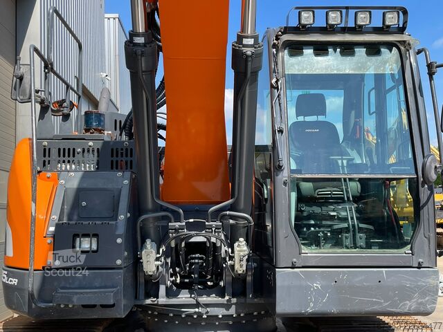 Excavator pe șenile Doosan DX235LCR-5