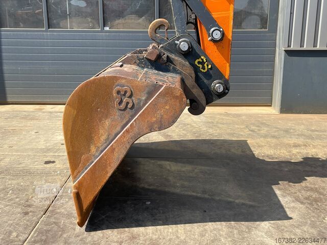 Excavator pe șenile Doosan DX235LCR-5