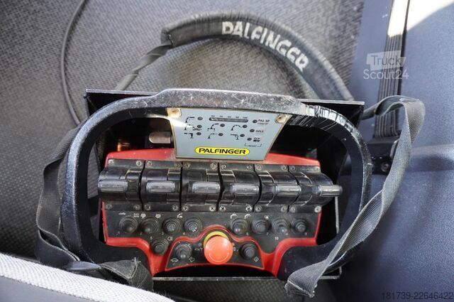 Plataforma con grúa Renault C380 / 6x4 / HDS Palfinger PK 18002-EH 6