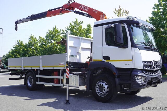 Платформа с кран Mercedes-Benz Arocs 1827 4x2 / 70 tho km!!! / Fassi