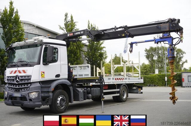Платформа с кран Mercedes-Benz Arocs 1833 4x2 / 50 tho. km! / HIAB