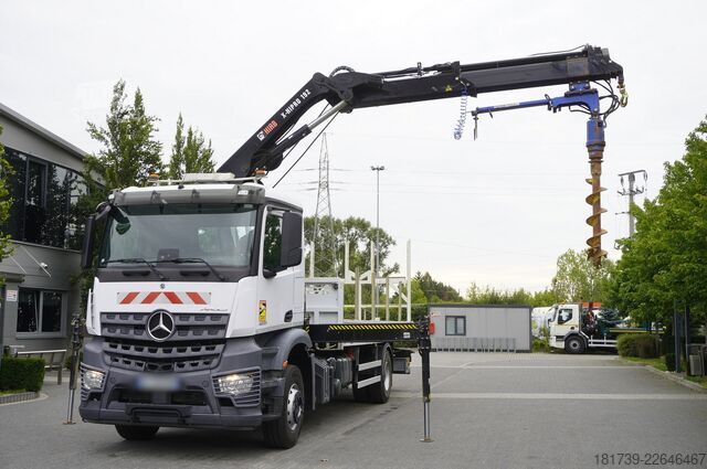 Платформа с кран Mercedes-Benz Arocs 1833 4x2 / 50 tho. km! / HIAB