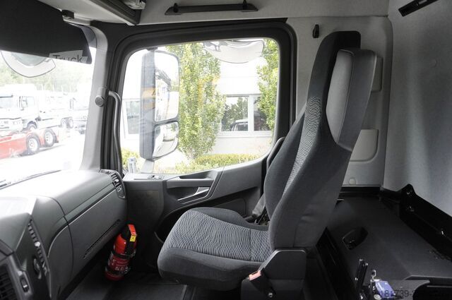 Платформа с кран Mercedes-Benz Arocs 1833 4x2 / 50 tho. km! / HIAB