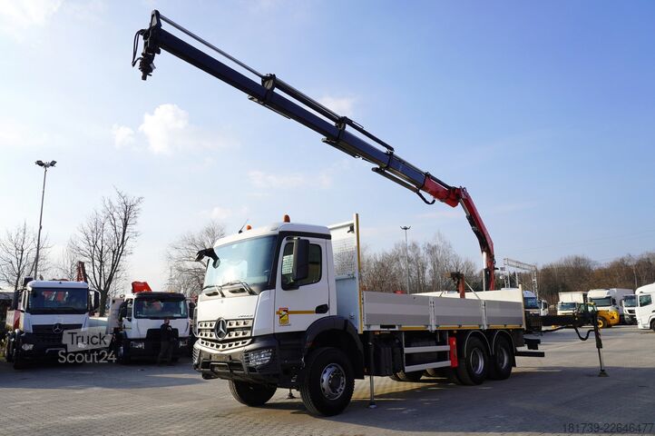 Plataforma con grúa Mercedes-Benz Arocs 2636 6x4/ Fassi F195A.0.24/ 660mth