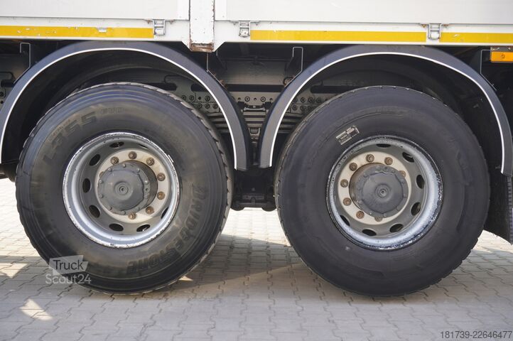 Plataforma con grúa Mercedes-Benz Arocs 2636 6x4/ Fassi F195A.0.24/ 660mth