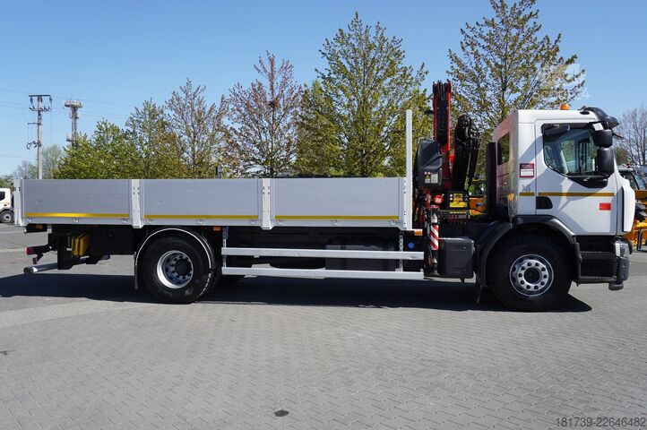 Plataforma con grúa Renault C280 DTI 8/ FASSI crane F135a.22 /15EPAL