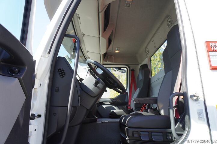 Plataforma con grúa Renault C280 DTI 8/ FASSI crane F135a.22 /15EPAL